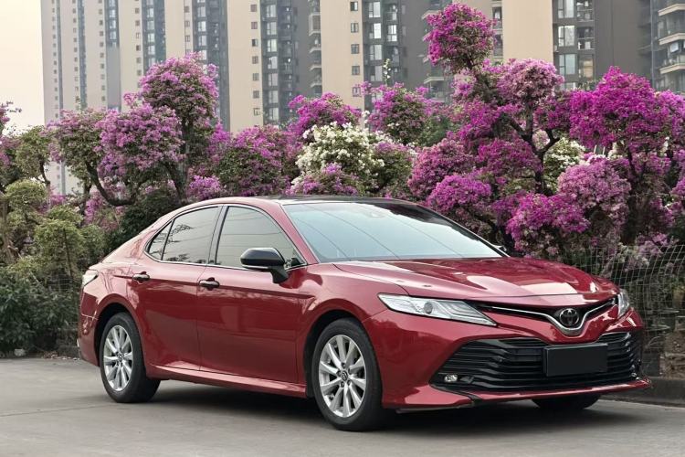 Used Toyota Camry 2018 2.0G Luxury Edition Exterior 5