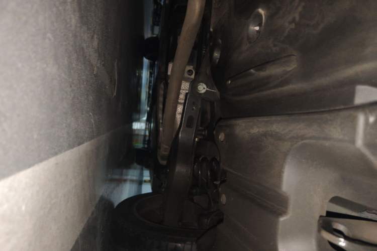 Used Toyota Camry 2018 Dual-Engine 2.5 HG Luxury Edition Chassis Rear Right