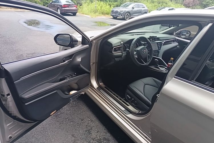 Used Toyota Camry 2018 2.5G Luxury Edition Driver Seat
