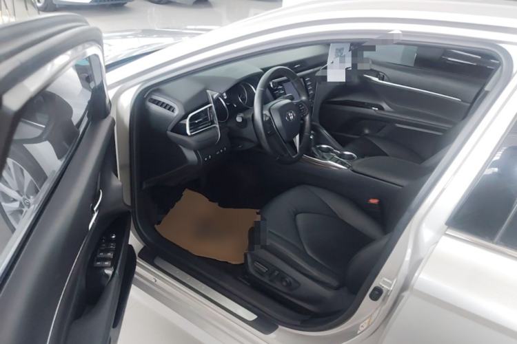 Used Toyota Camry 2018 2.0G Luxury Edition Driver Seat