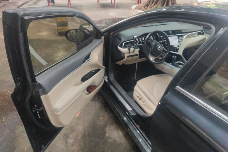 Used Toyota Camry 2018 Dual-Engine 2.5 HG Luxury Edition Driver Seat