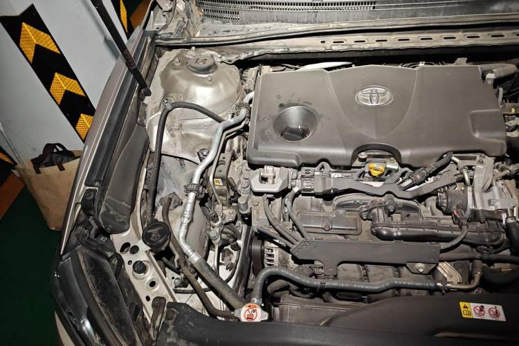 Used Toyota Camry 2018 2.5G Luxury Edition Engine Bay Right