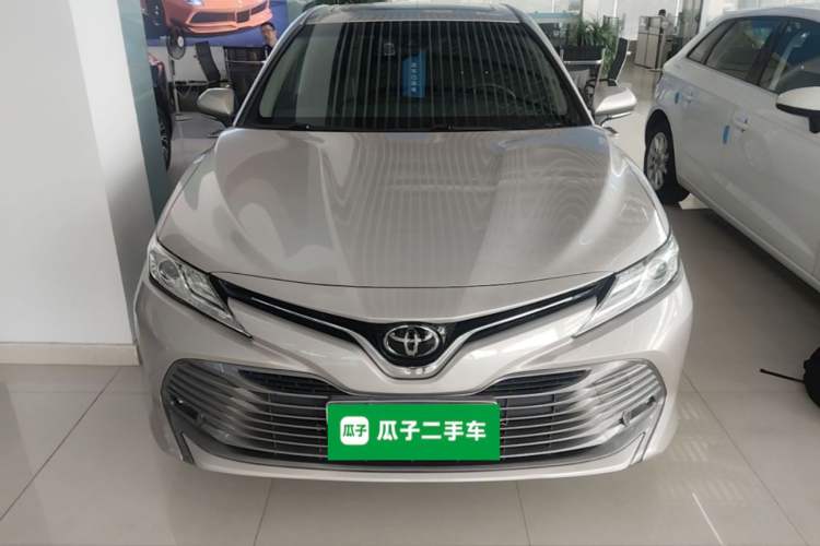 Used Toyota Camry 2018 2.0G Luxury Edition Front