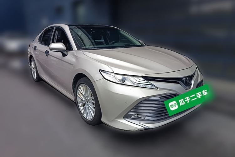 Used Toyota Camry 2018 2.5G Luxury Edition Front Right 45 Deg