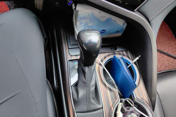 Used Toyota Camry 2018 2.0G Luxury Edition Gear Lever