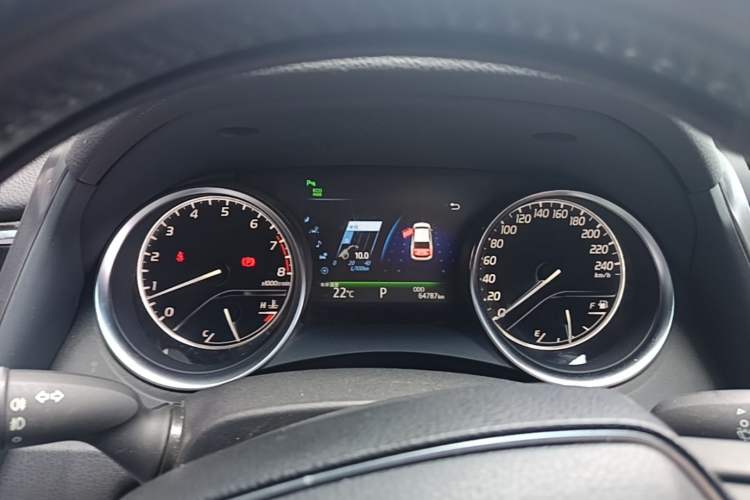 Used Toyota Camry 2018 2.5G Luxury Edition Instrument Cluster