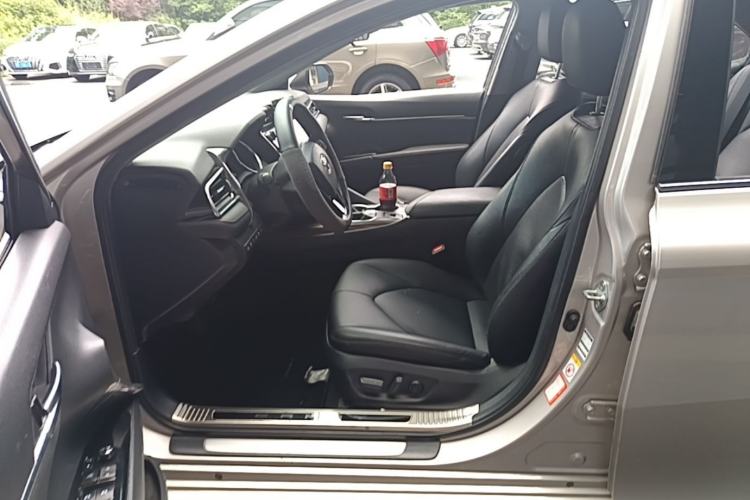 Used Toyota Camry 2018 2.5G Luxury Edition Left Front Seat