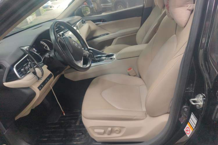 Used Toyota Camry 2018 Dual-Engine 2.5 HG Luxury Edition Left Front Seat
