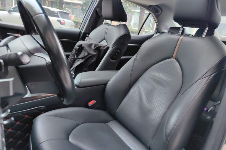 Used Toyota Camry 2018 2.0G Luxury Edition Left Front Seat