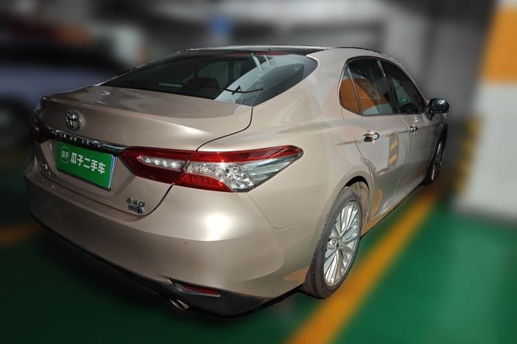 Used Toyota Camry 2018 2.5G Luxury Edition Rear Right 45 Deg