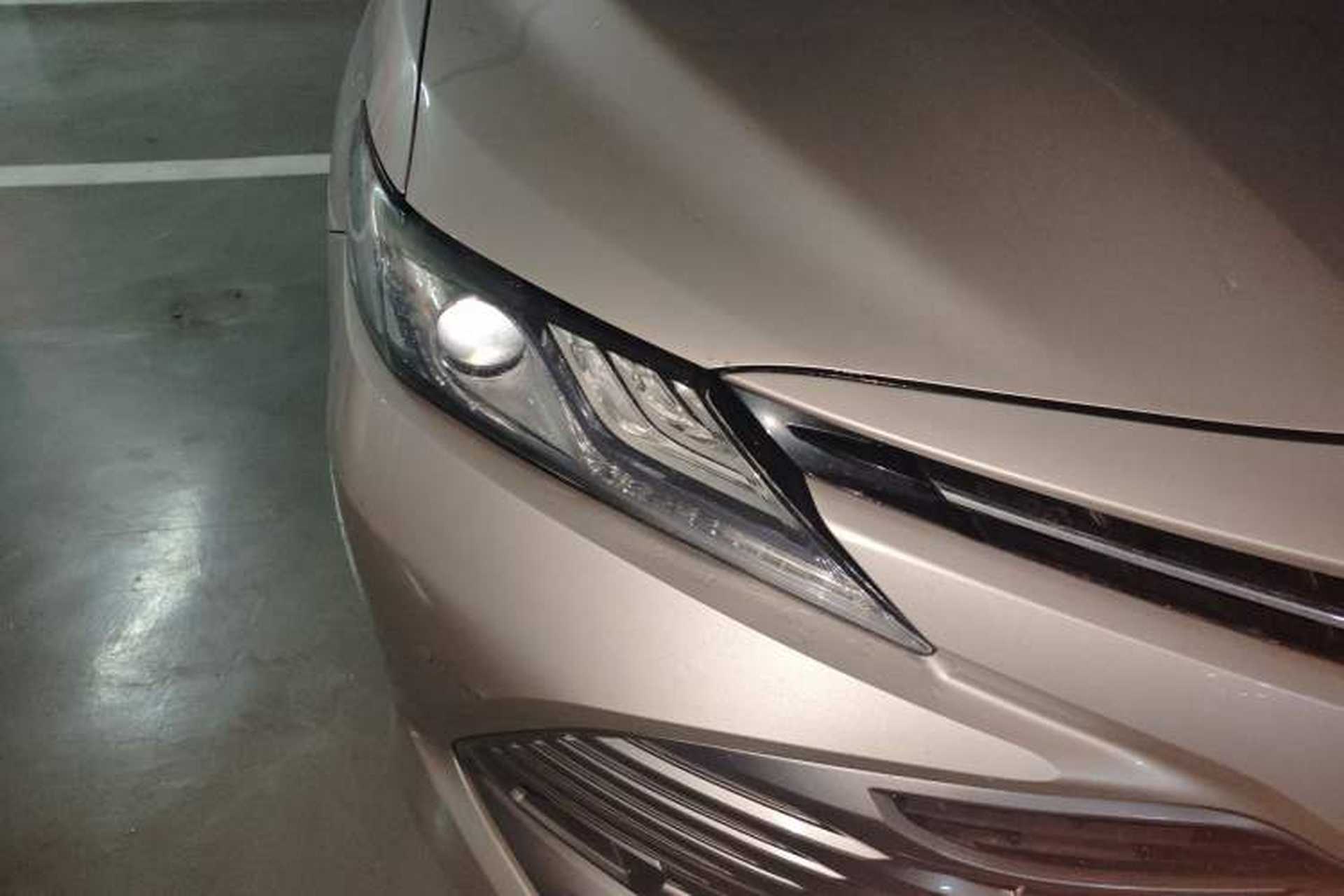 Used Toyota Camry 2018 Dual-Engine 2.5 HG Luxury Edition Right Front Headlight