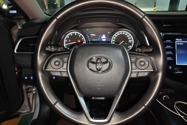 Used Toyota Camry 2018 2.5G Luxury Edition Steering Wheel