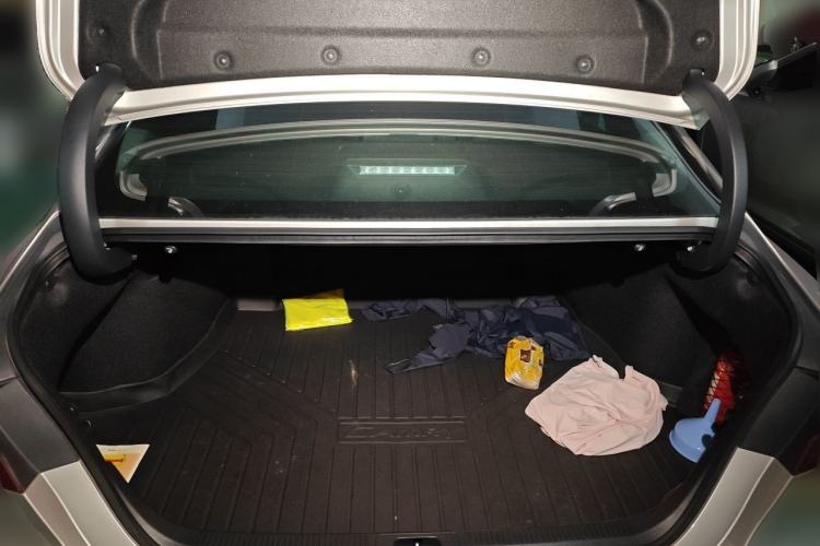 Used Toyota Camry 2018 2.5G Luxury Edition Trunk