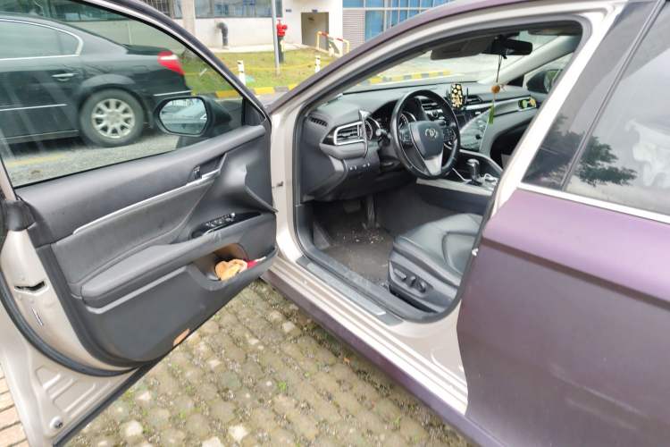 Used Toyota Camry 2018 Dual-Engine 2.5 HG Luxury Edition Driver Seat