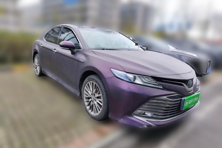 Used Toyota Camry 2018 Dual-Engine 2.5 HG Luxury Edition Front Right 45 Deg