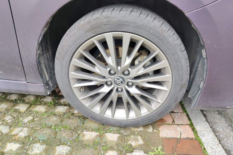 Used Toyota Camry 2018 Dual-Engine 2.5 HG Luxury Edition Right Front Wheel Hub
