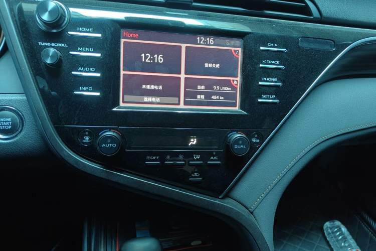 Used Toyota Camry 2018 2.0G Luxury Edition Audio And AC Panel