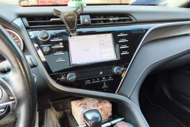 Used Toyota Camry 2018 2.5S Fēngshàng Edition Audio And AC Panel