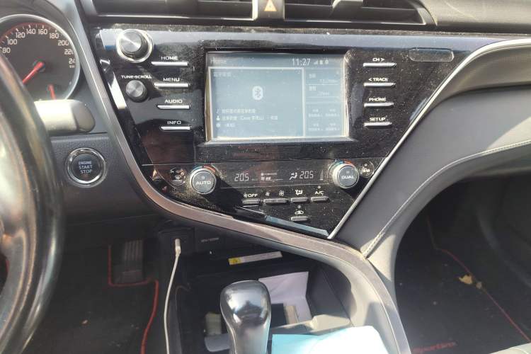 Used Toyota Camry 2018 2.5S Fēngshàng Edition Audio And AC Panel