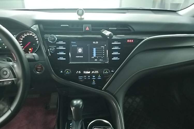 Used Toyota Camry 2018 2.5S Fēngshàng Edition Audio And AC Panel