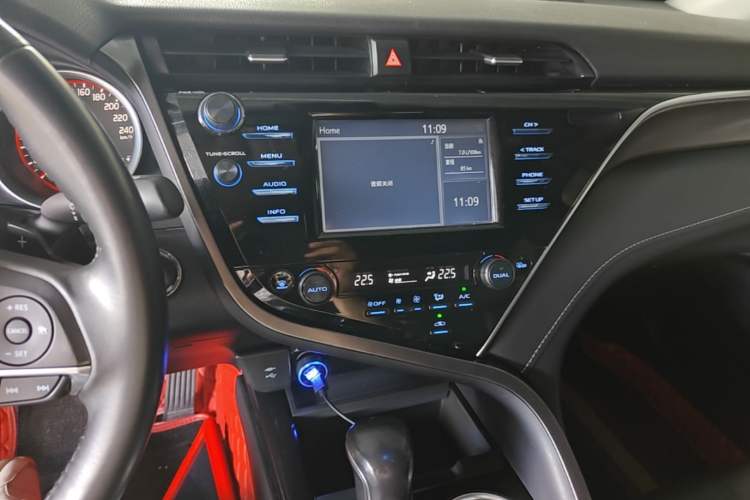 Used Toyota Camry 2018 2.5S Fēngshàng Edition Audio And AC Panel