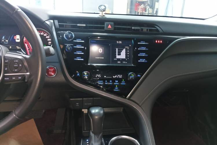 Used Toyota Camry 2018 2.5S Fēngshàng Edition Audio And AC Panel
