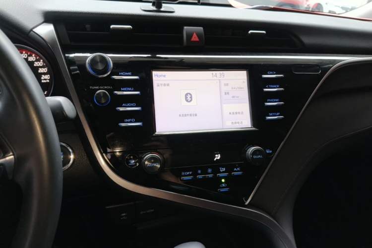 Used Toyota Camry 2018 2.0S FENGSHANG Edition Audio And AC Panel