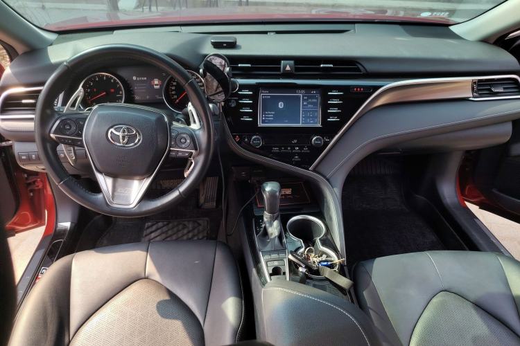 Used Toyota Camry 2018 2.5S Fēngshàng Edition Center Console