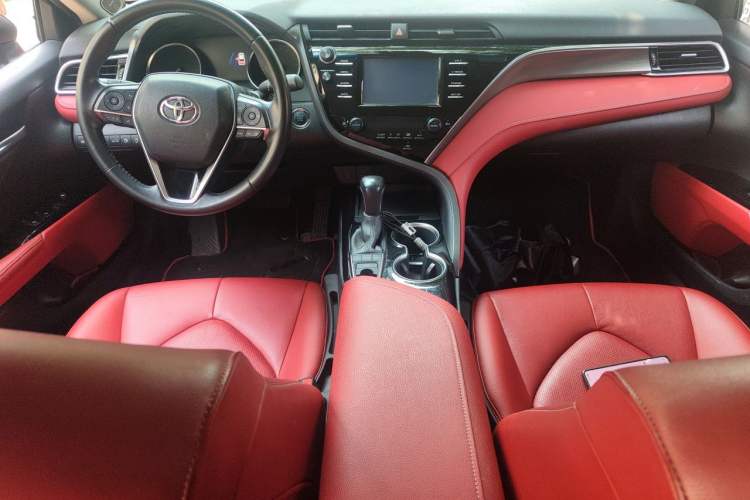 Used Toyota Camry 2018 2.5S Fēngshàng Edition Center Console