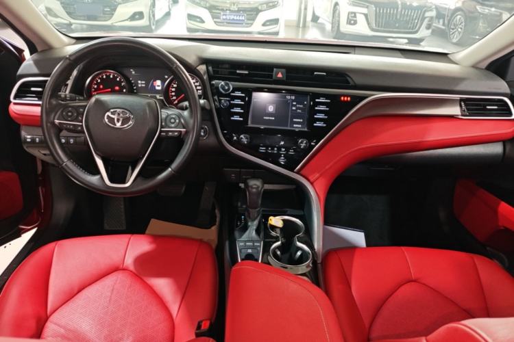 Used Toyota Camry 2018 2.5S Fēngshàng Edition Center Console