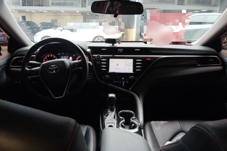 Used Toyota Camry 2018 2.0S FENGSHANG Edition Center Console