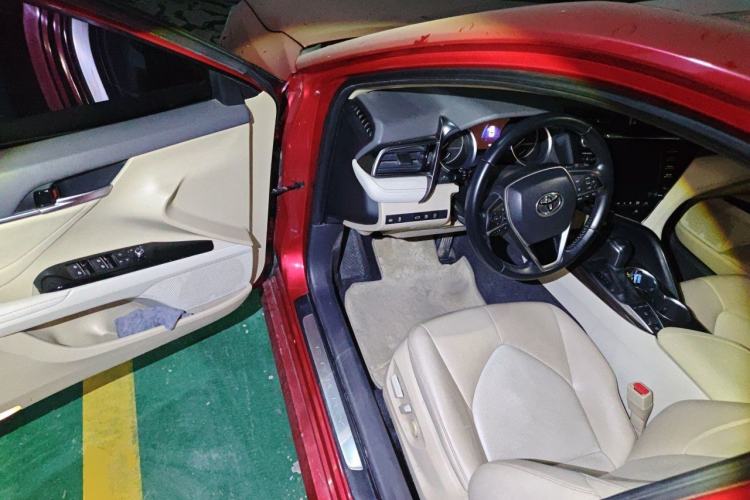 Used Toyota Camry 2018 2.5G Luxury Edition Driver Seat
