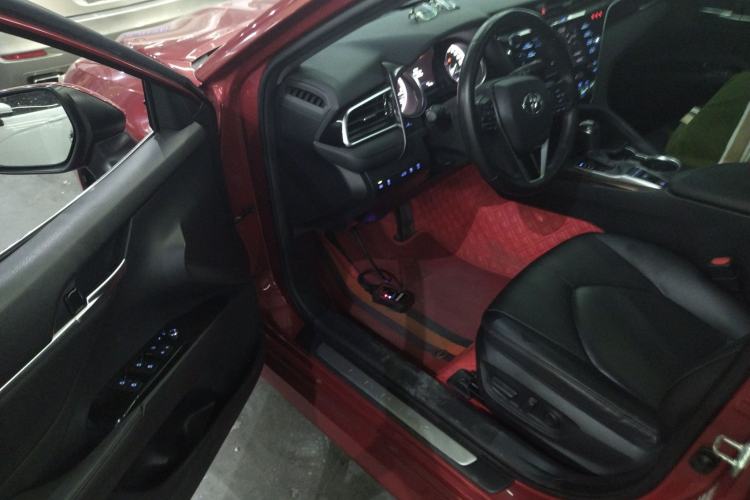 Used Toyota Camry 2018 2.5G Luxury Edition Driver Seat