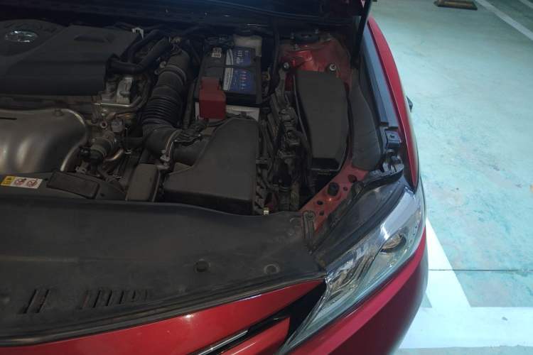 Used Toyota Camry 2018 2.0G Luxury Edition Engine Bay Left