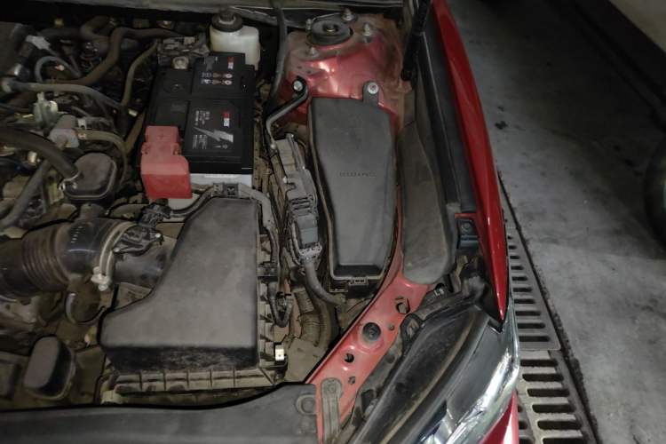 Used Toyota Camry 2018 2.5S Fēngshàng Edition Engine Bay Left