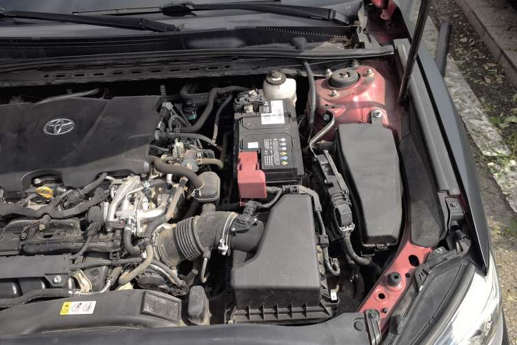 Used Toyota Camry 2018 2.5S Fēngshàng Edition Engine Bay Left