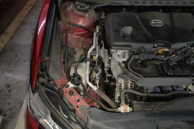 Used Toyota Camry 2018 2.5S Fēngshàng Edition Engine Bay Right