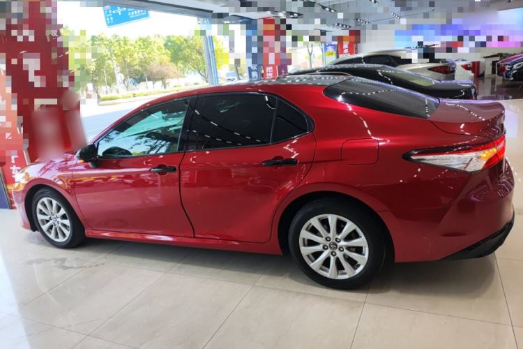 Used Toyota Camry 2018 2.0G Luxury Edition Exterior 3