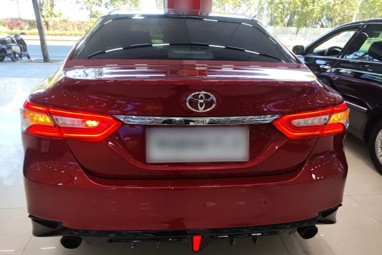 Used Toyota Camry 2018 2.0G Luxury Edition Exterior 4