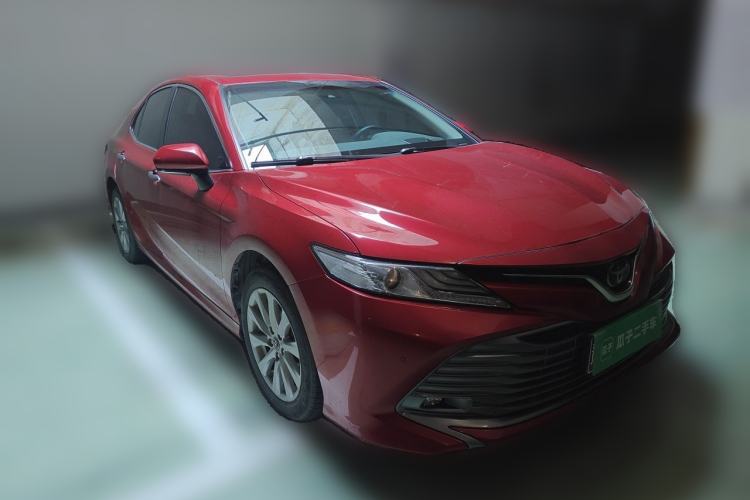 Used Toyota Camry 2018 2.0G Luxury Edition Front Right 45 Deg