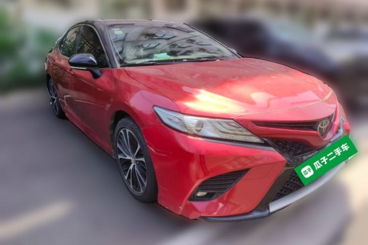 Used Toyota Camry 2018 2.0S FENGSHANG Edition Front Right 45 Deg