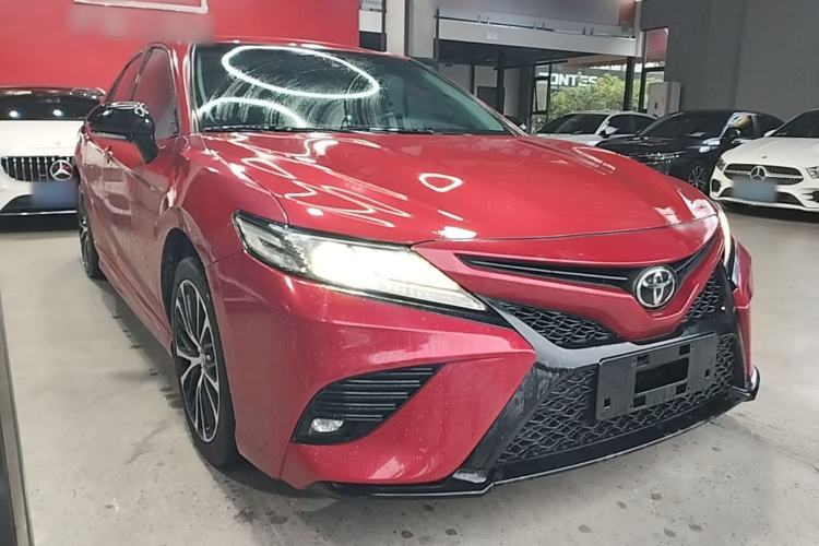 Used Toyota Camry 2018 2.5S Fēngshàng Edition Front Right 45 Deg