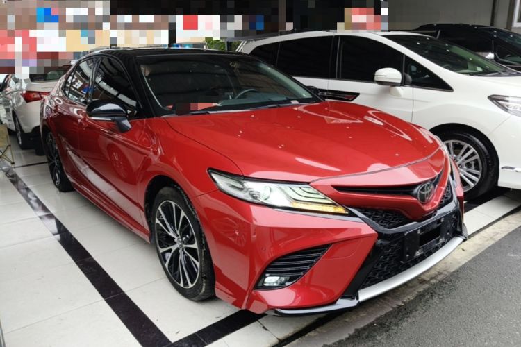 Used Toyota Camry 2018 2.0S FENGSHANG Edition Front Right 45 Deg