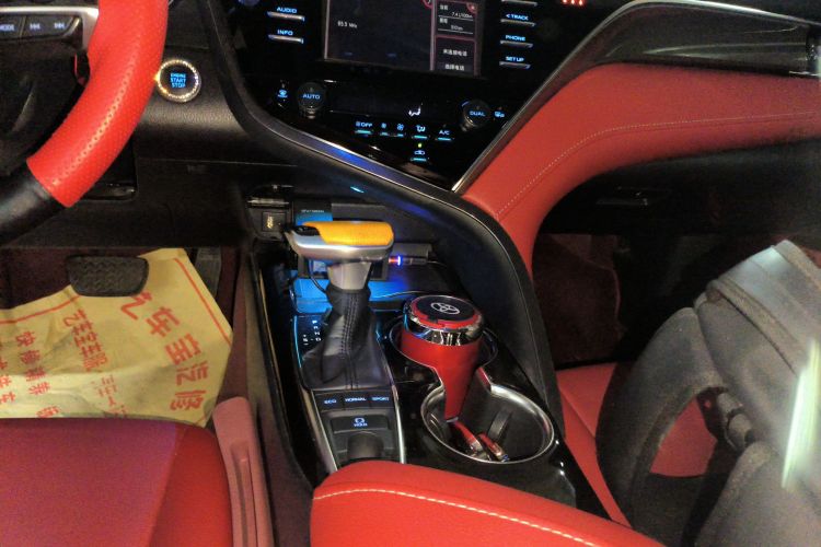 Used Toyota Camry 2018 2.5S Fēngshàng Edition Gear Lever