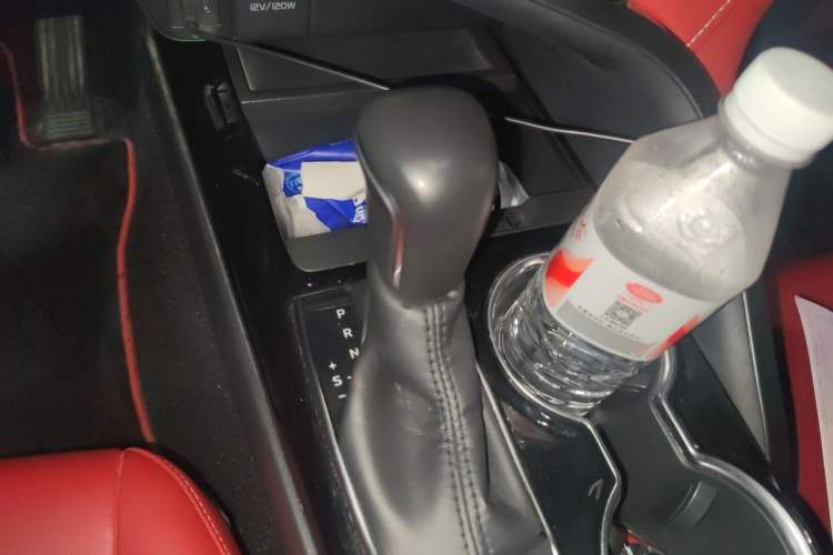 Used Toyota Camry 2018 2.5S Fēngshàng Edition Gear Lever