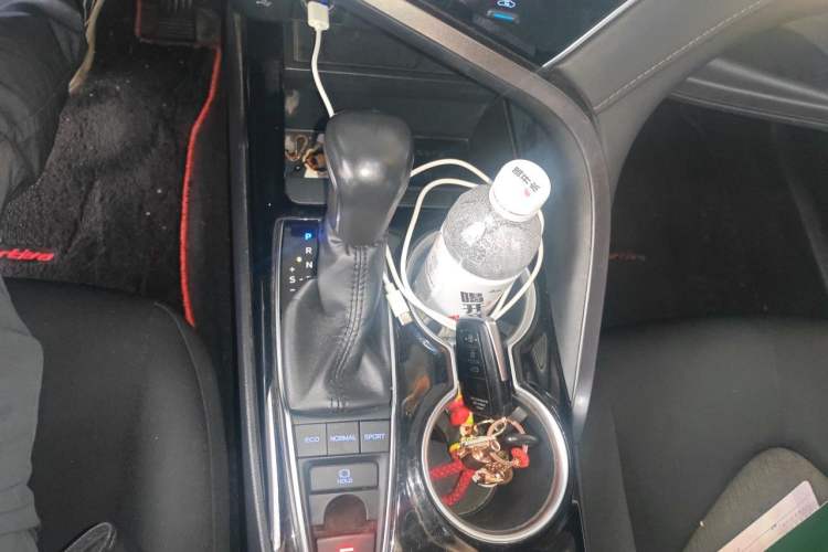 Used Toyota Camry 2018 2.0S FENGSHANG Edition Gear Lever