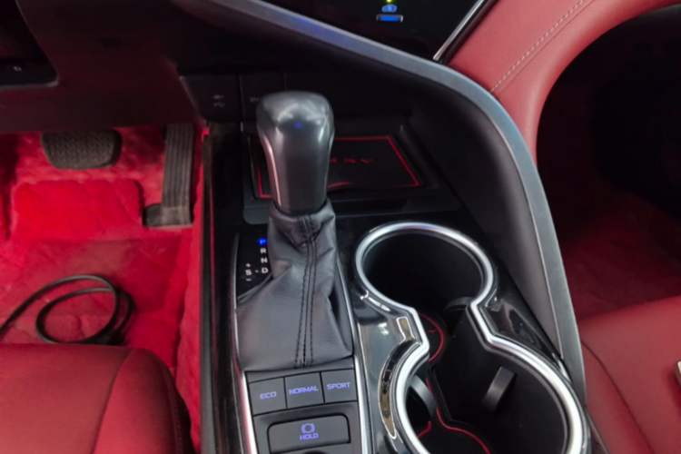 Used Toyota Camry 2018 2.5S Fēngshàng Edition Gear Lever
