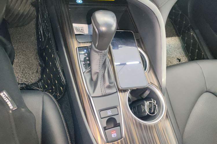 Used Toyota Camry 2018 2.0G Luxury Edition Gear Lever