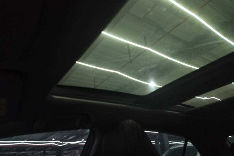 Used Toyota Camry 2018 2.5G Luxury Edition Headliner