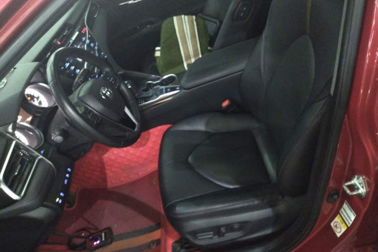 Used Toyota Camry 2018 2.5G Luxury Edition Left Front Seat